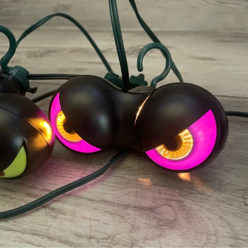 2 Halloween Light-Up Eyeball String Lights – Spooky Novelty Décor Tested / Works